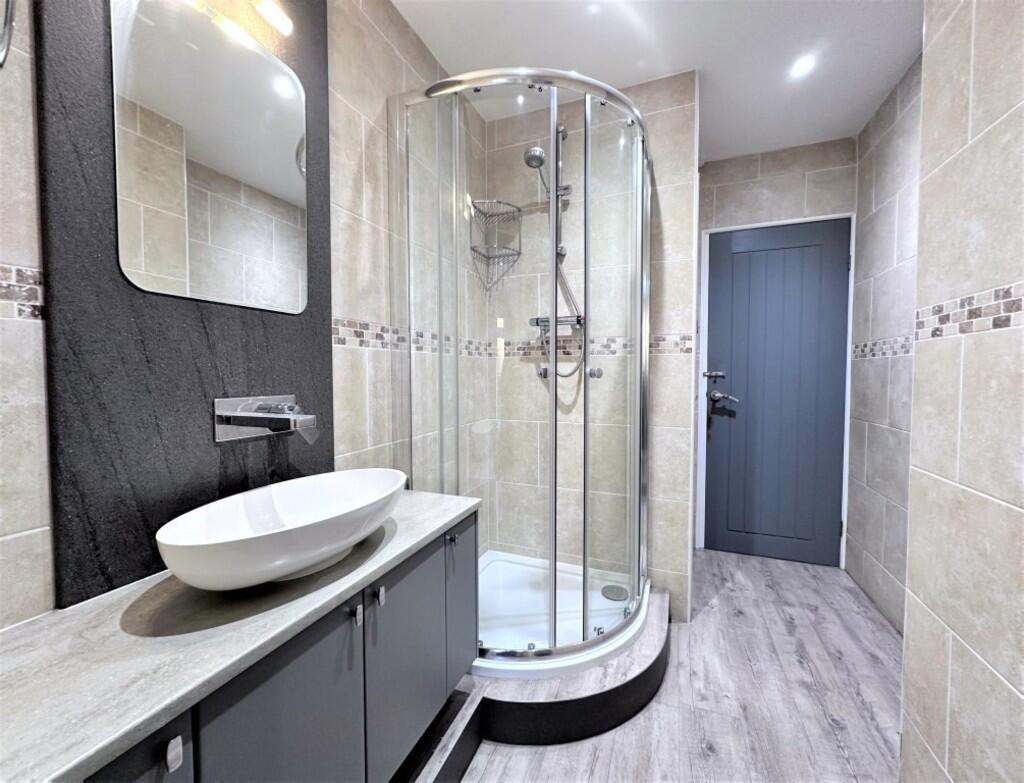BATHROOM3