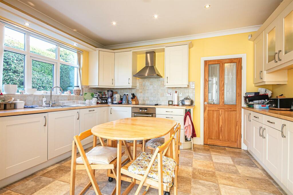 Breakfast kitchen