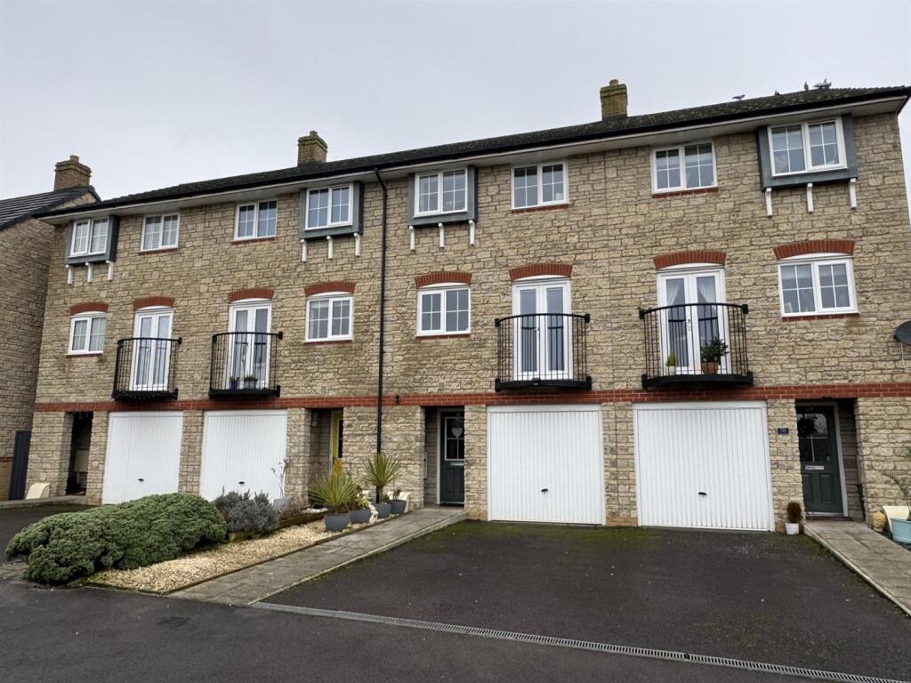 Beauchamp Avenue, Midsomer Norton