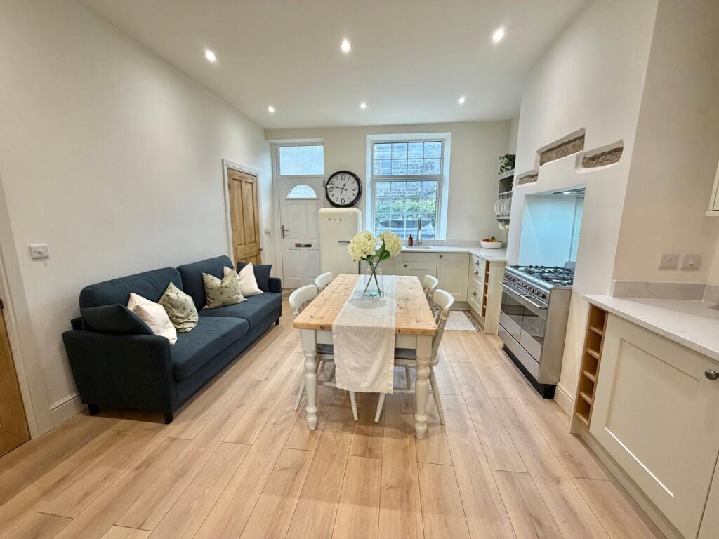 Mytholmes Terrace, Haworth, Keighley, BD22