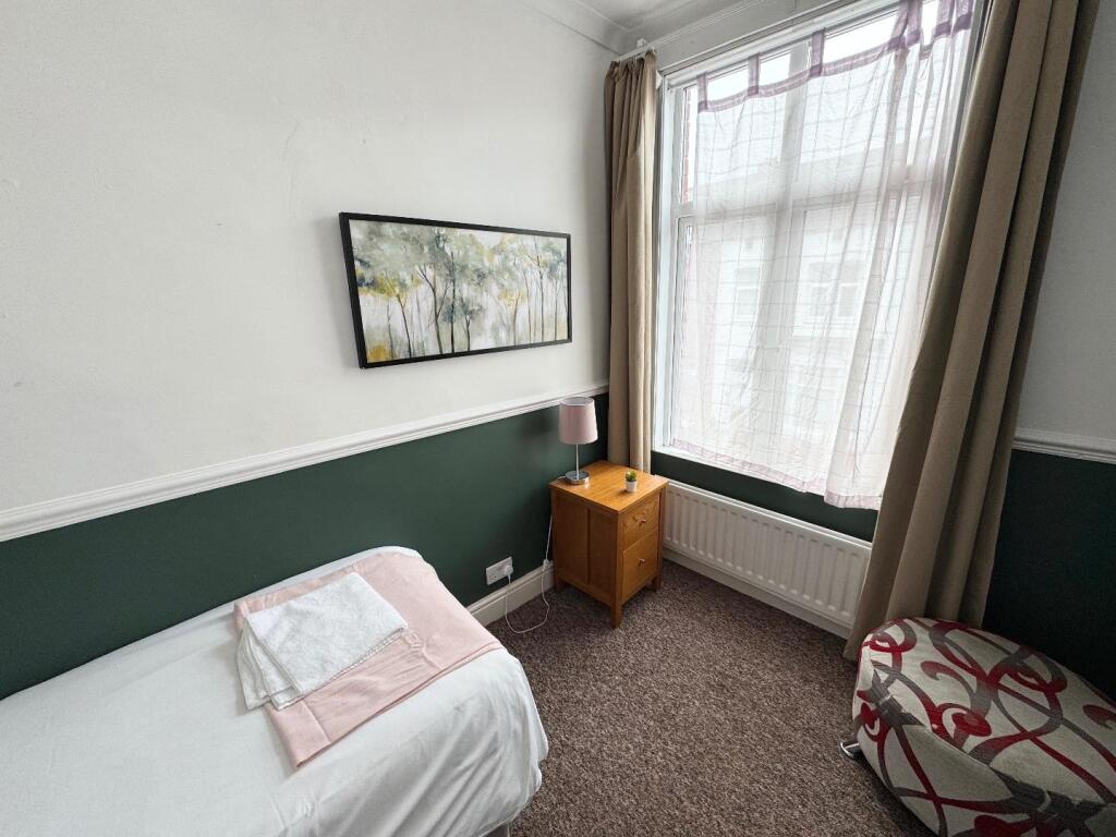 BEDROOM 3