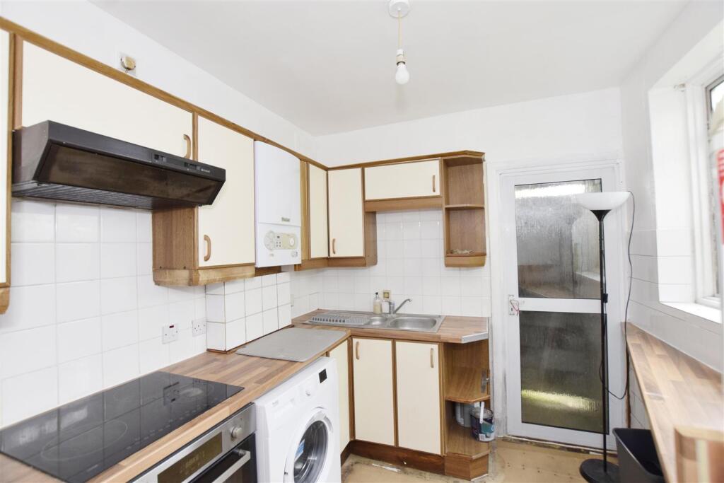 Kitchen. copy.jpg