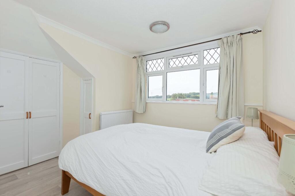 Mountview Road_1.jpg