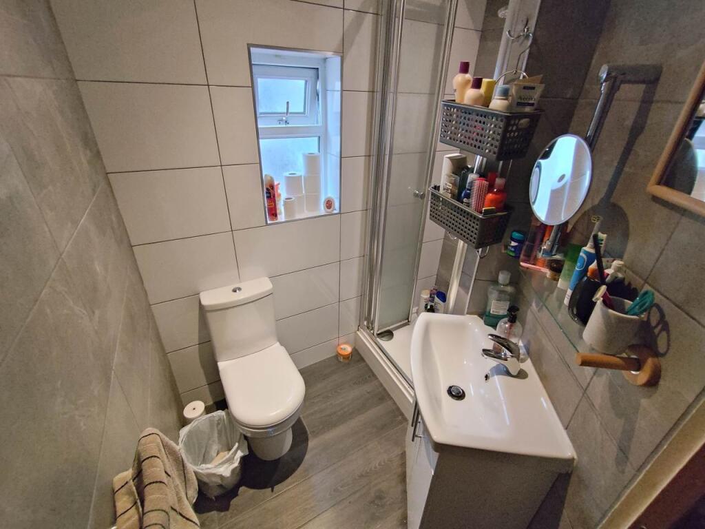 First floor shower r