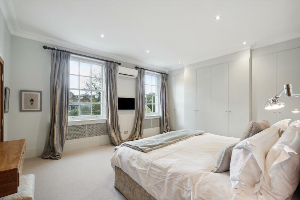 property in Addison Road, 
High Street Kensington, W14