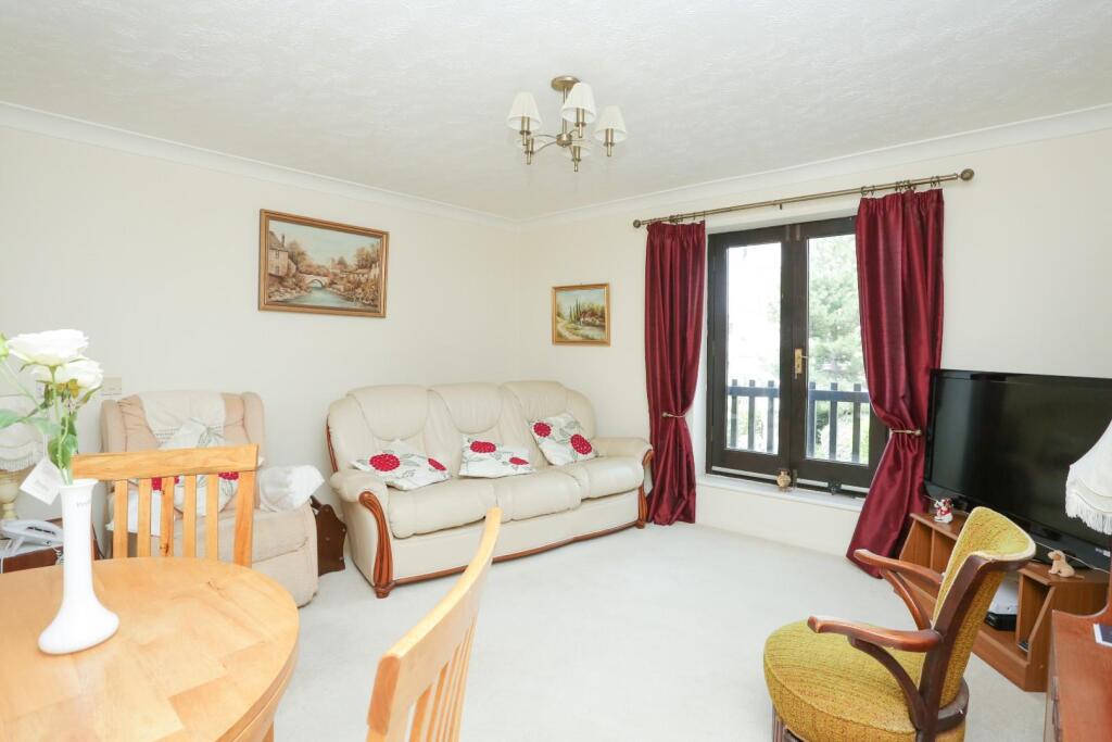 general 14420831_350