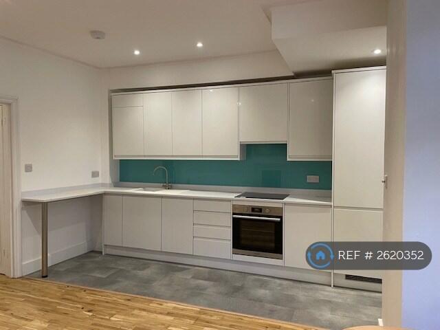 Newly Fitted Kitchen