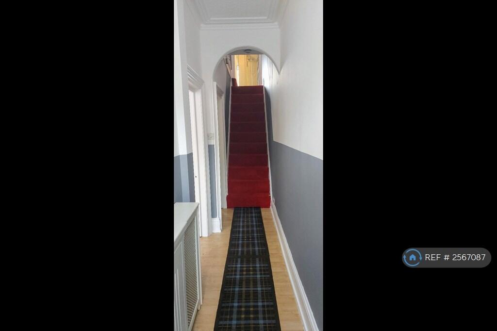 Entrance And Hallway