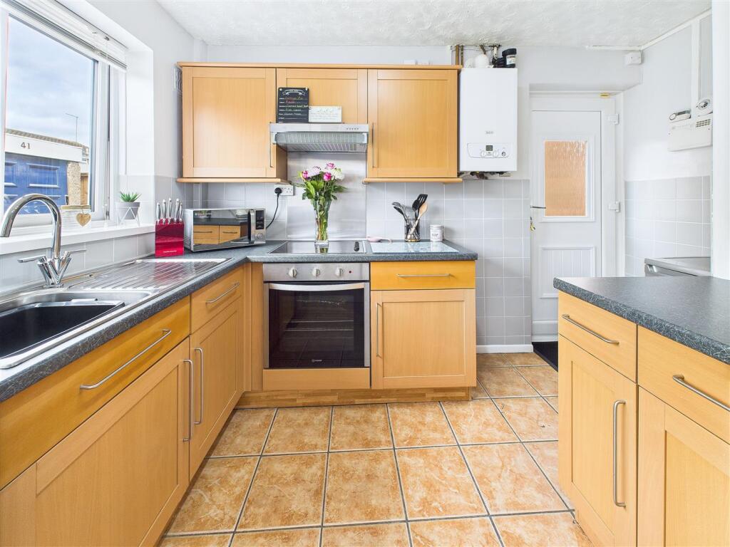 Waverley Lane, Burton-on-Trent (17).jpg