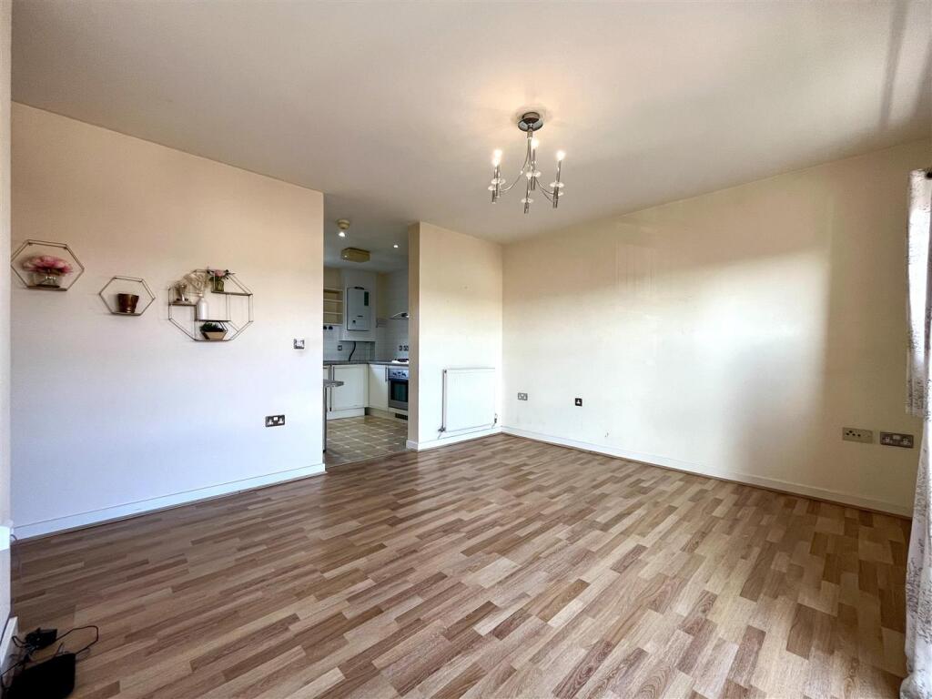 Living Area Aspect 2