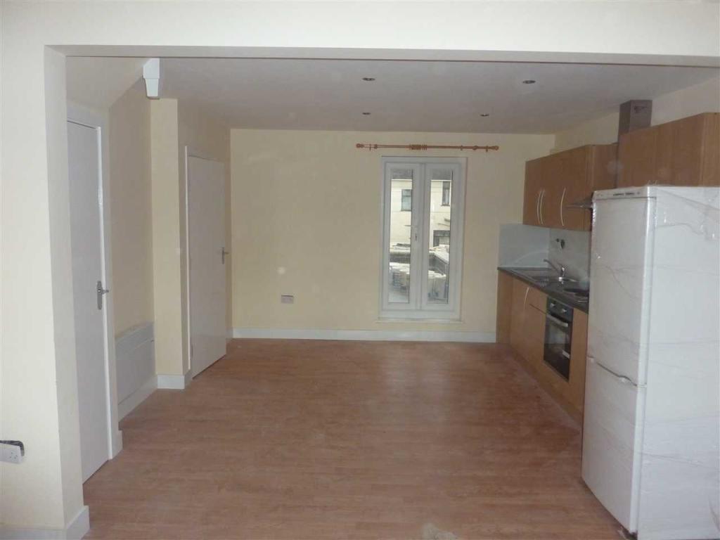 Kitchen / Reception