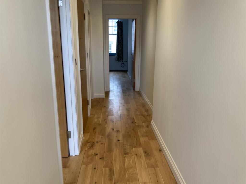 Hallway.jpg