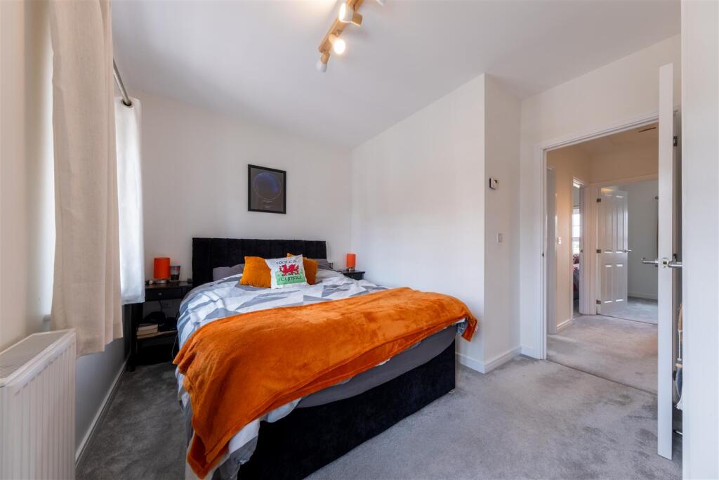 15 Hazelhurst Way-012.jpg