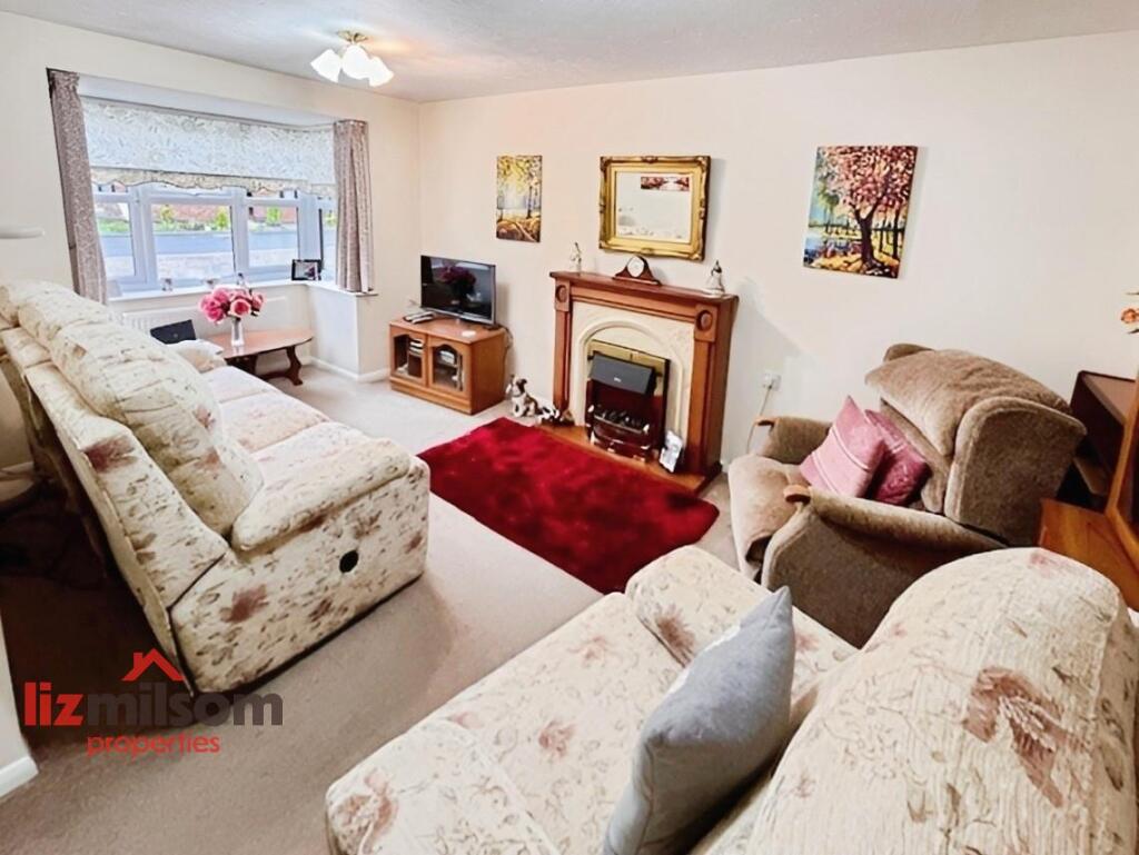 3d1de929-Spacious 20Lounge.jpg