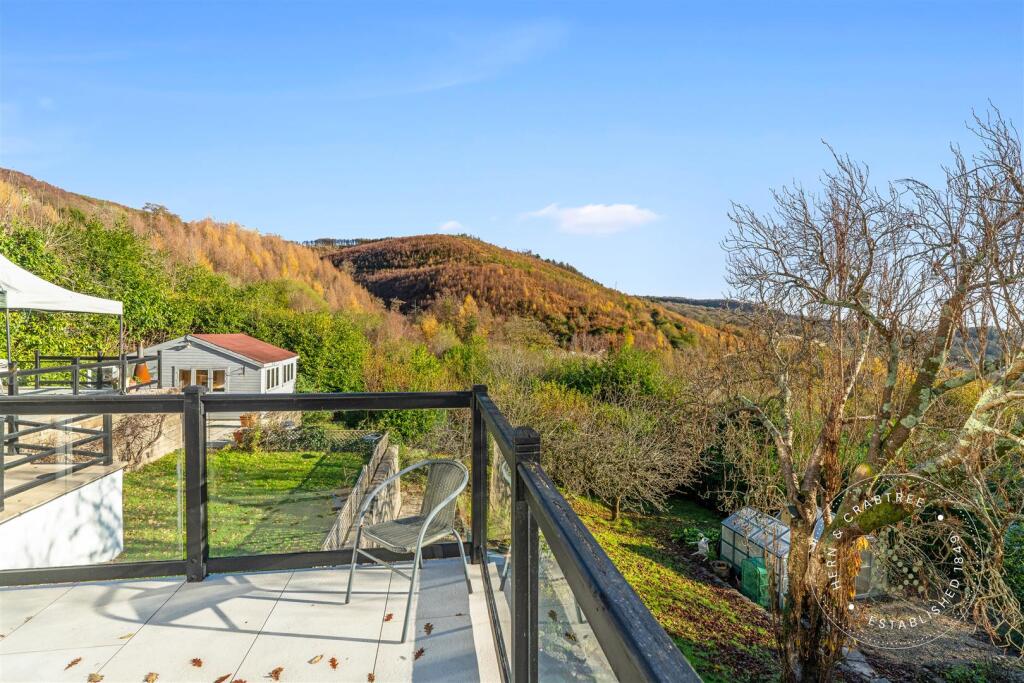 Ext, Machen, (2).jpg