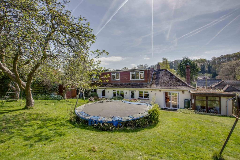 48 Marlow Bottom SL7 3NB (LOW RES)-19