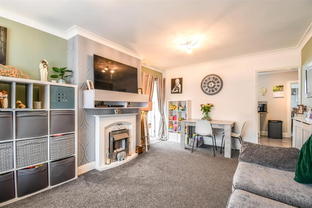 Living / Dining Room