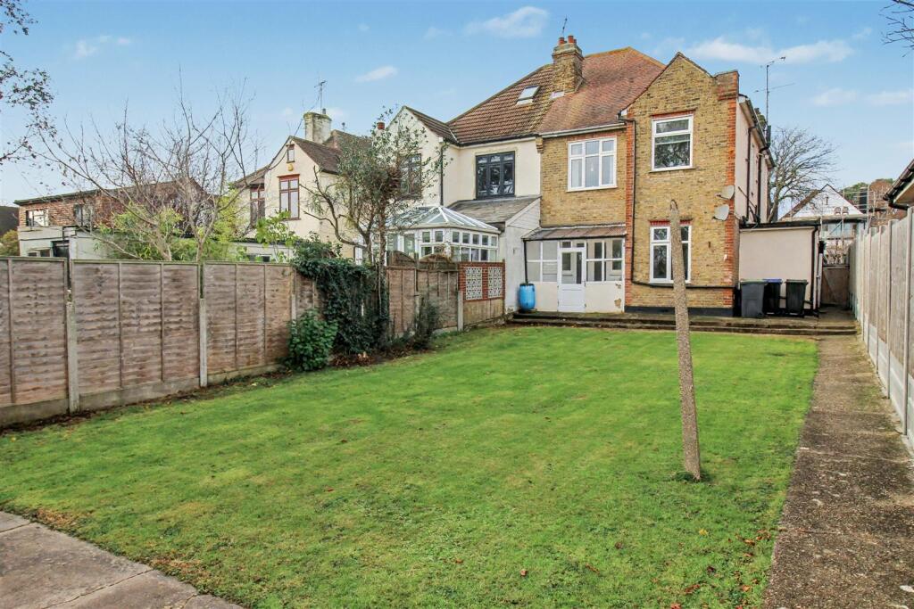 Rear Garden 5.jpg