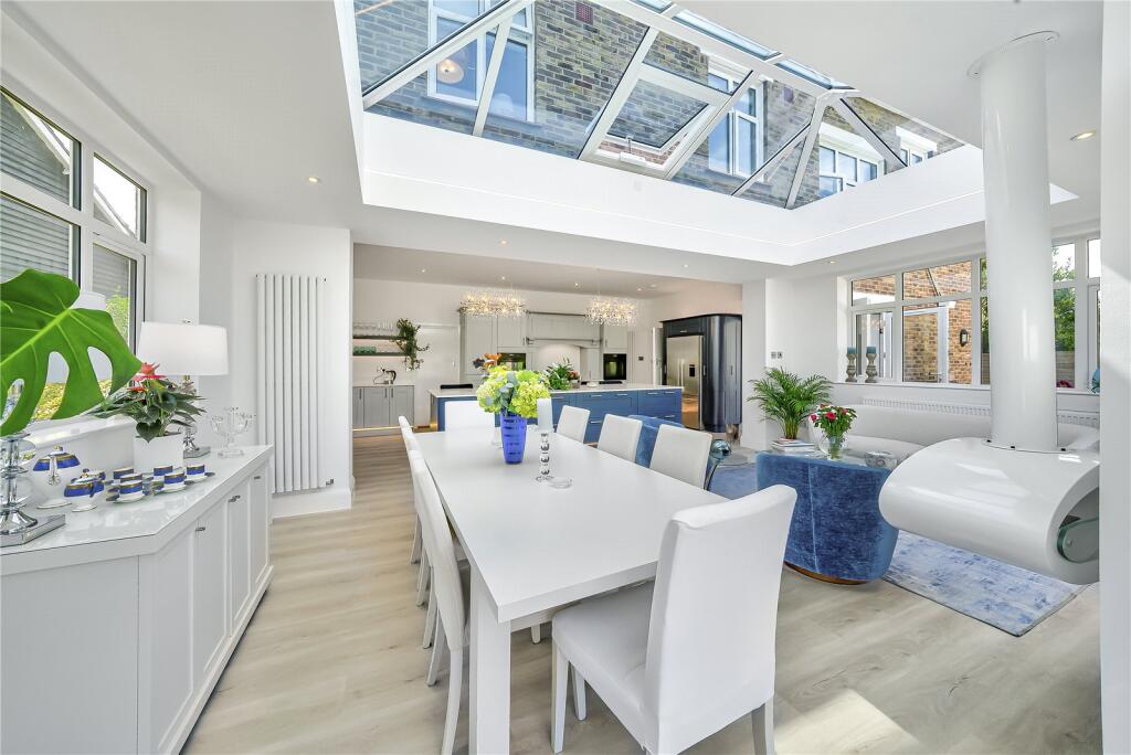 Kitchen Living Area