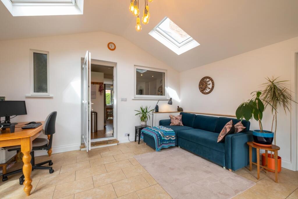 2 Quays Road, Risby-21.JPG