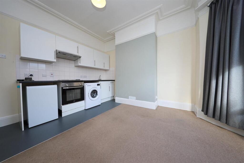 nicholas james sackville rd kitchen.jpg