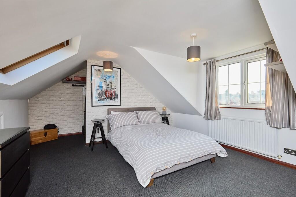 Edward Knight 202...