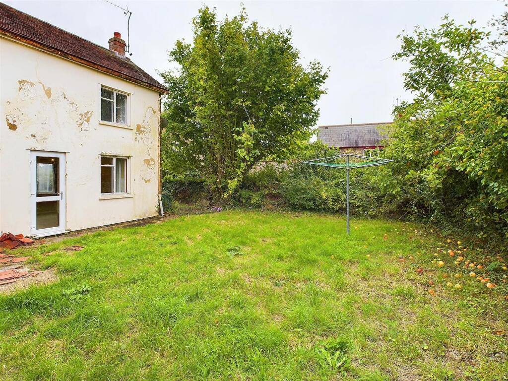 18 - Brickyard Cottage, Oldbury-on-Severn.jpg