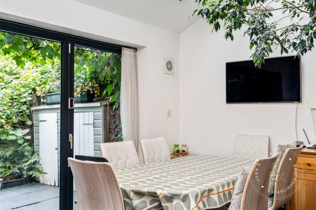 Glamorgan St, Hern Crabtree (58).jpg