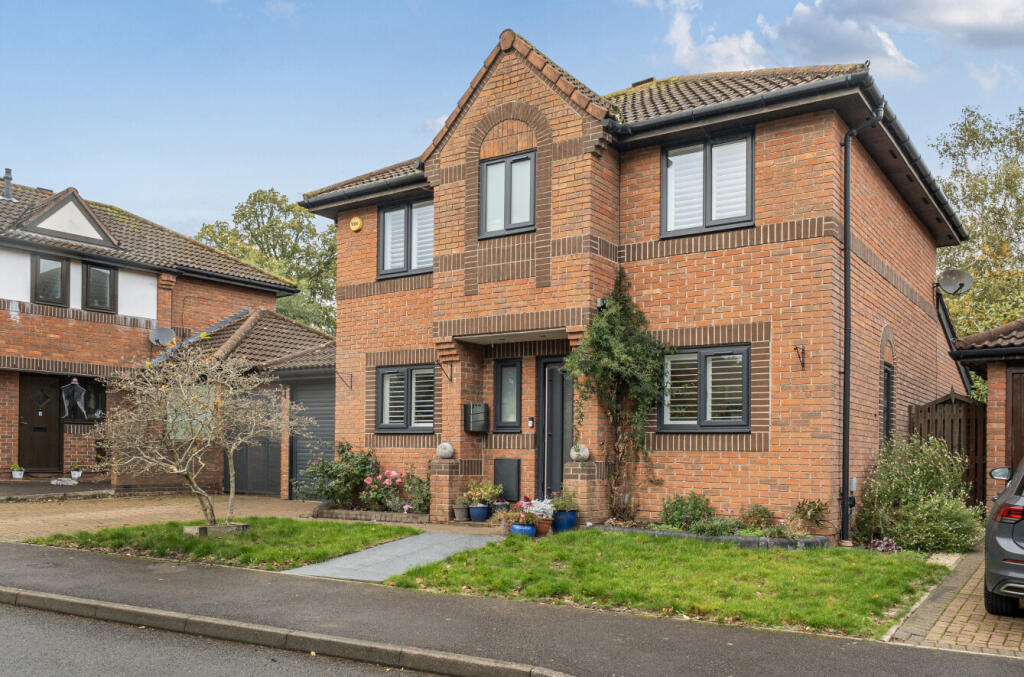 1374563-23-6904df...