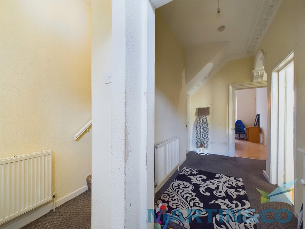 CAM01870G0-PR0152...