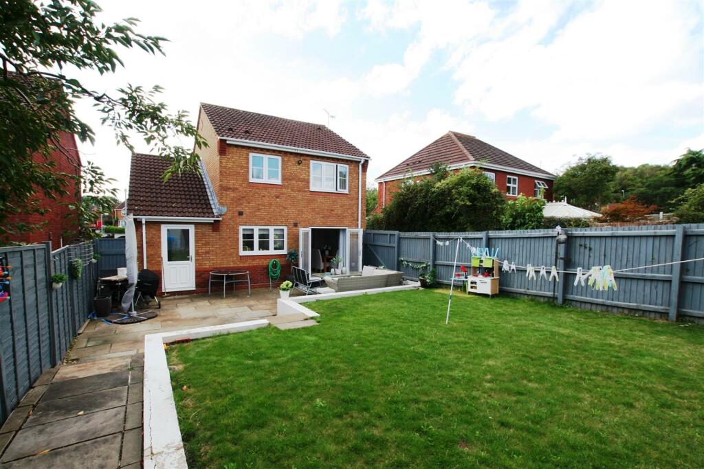 hingleyave,4garden2.JPG