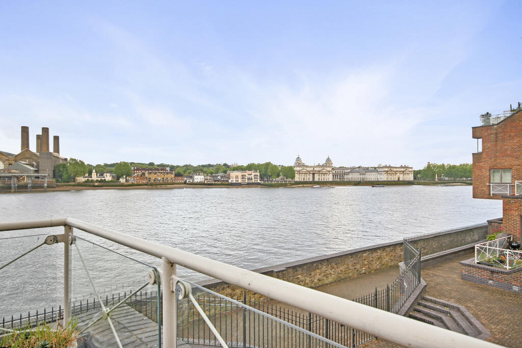 Cumberland Mills Square, Docklands E14