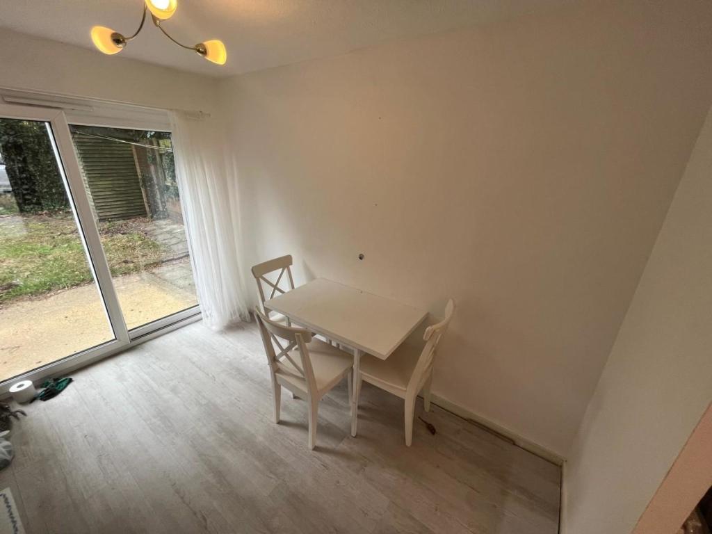 dining room.jpg