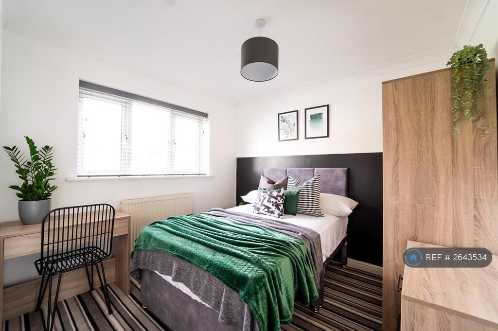 Bedroom 2 + Ensuite