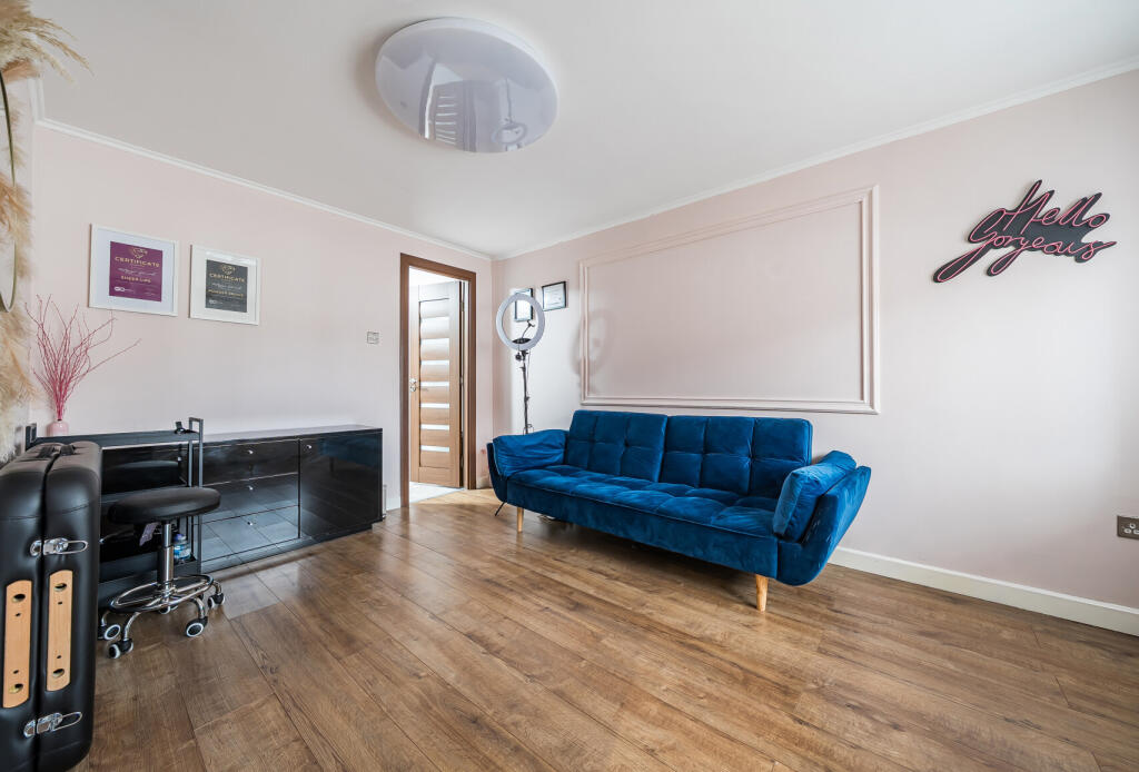 1386700-13-693ac3...