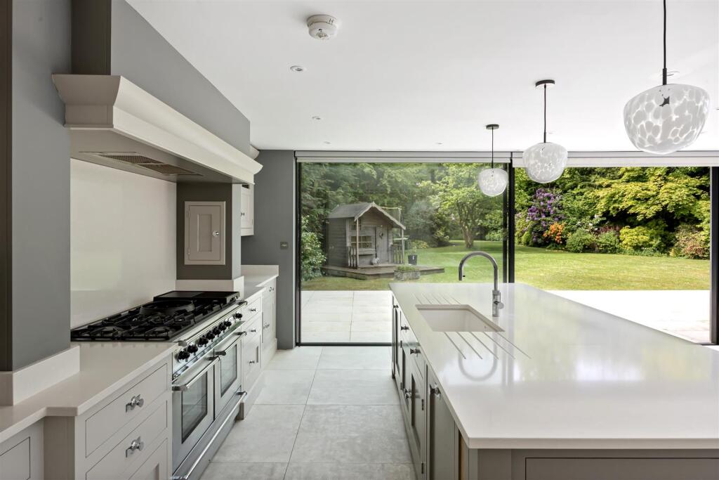 Warren Drive, Tudor House-022.jpg