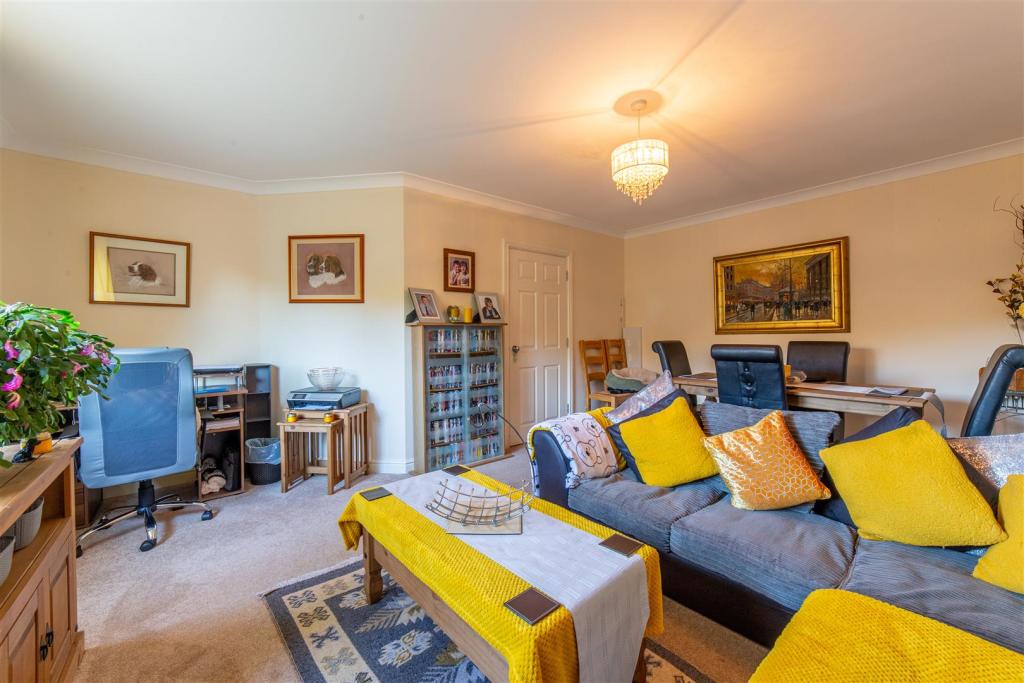 5 Snatchwood Court-20.jpg