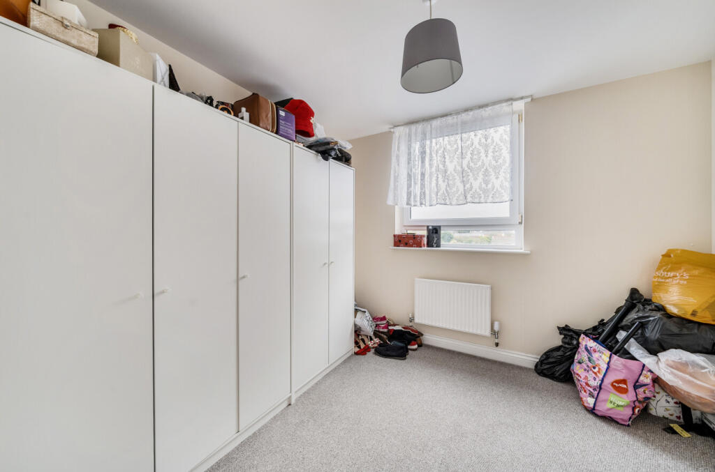 1358318-6-68d3c8d...