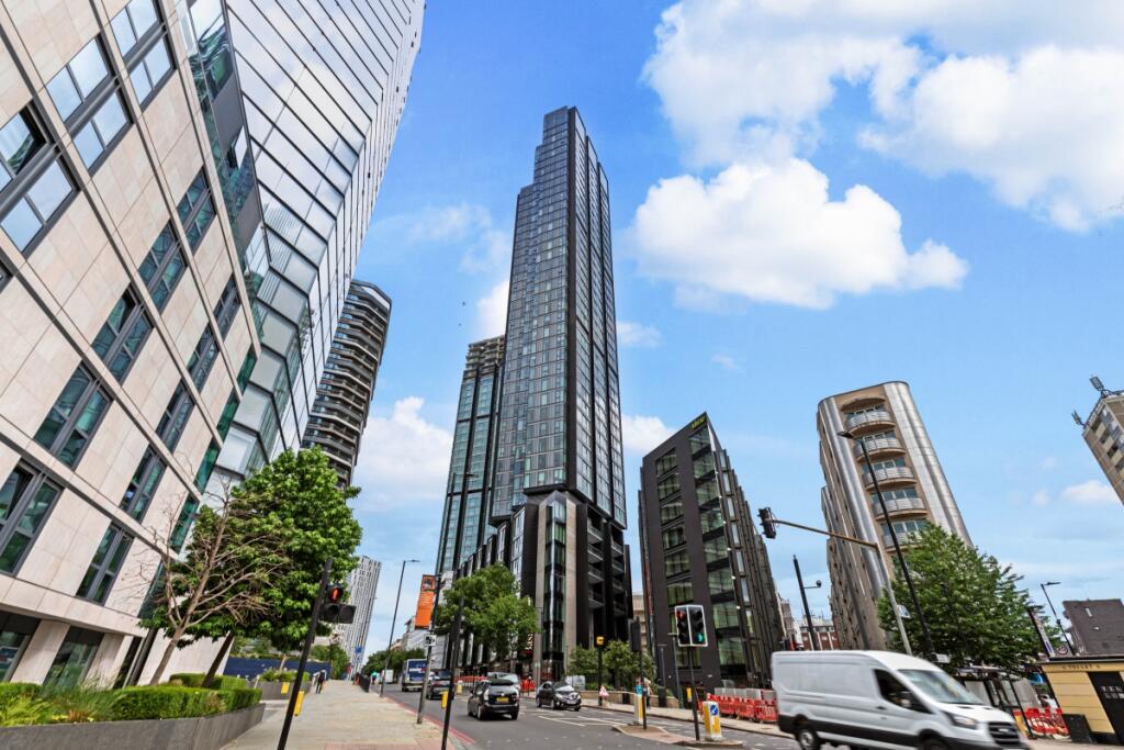 KFH-80_Carrara_Tower