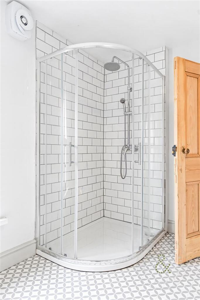 Anchor Street, Taffs Well (2).jpeg