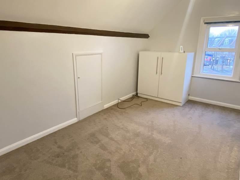 bed1.jpg