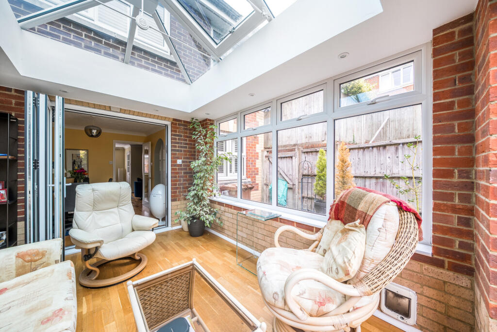 1332748-16-688887...