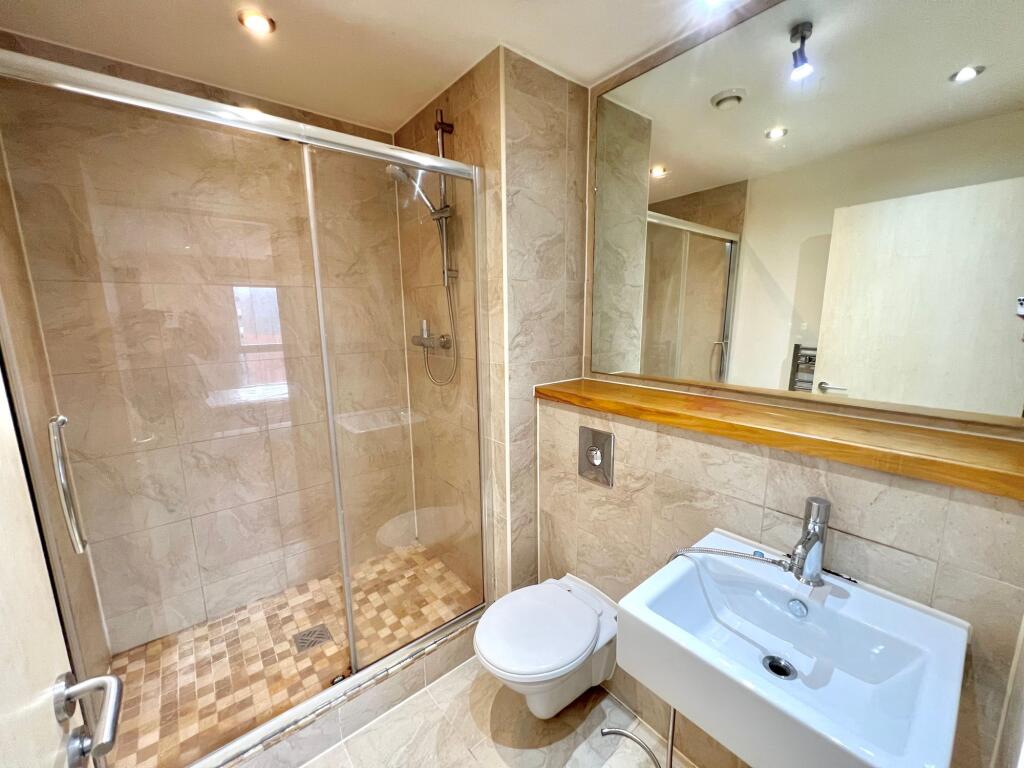 Ensuite