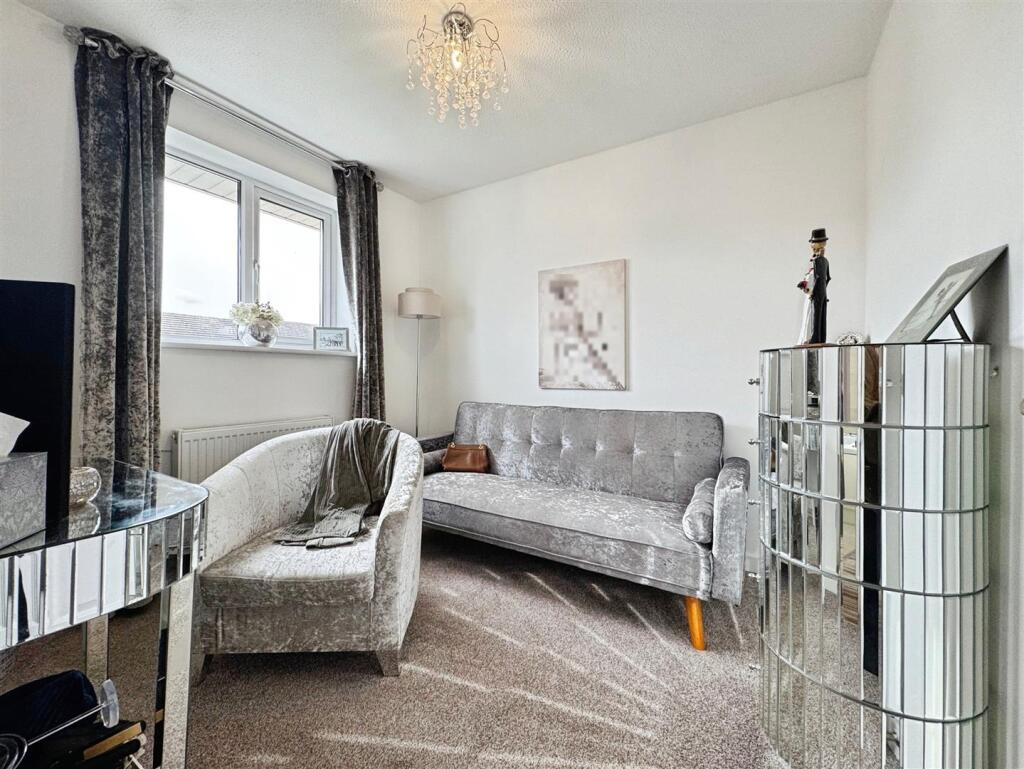 3593cab2--4811-8F0F-3EB952EF4C8D-26642-0000110E75D