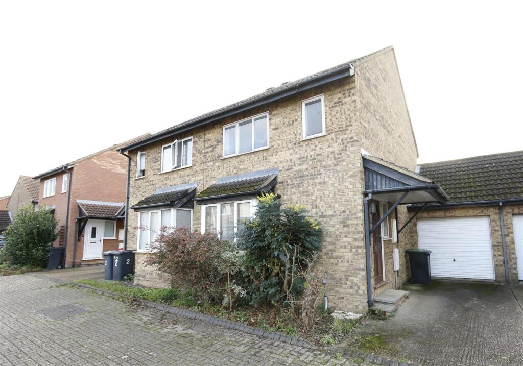 3 Cedar Close, Shefford (3).JPG