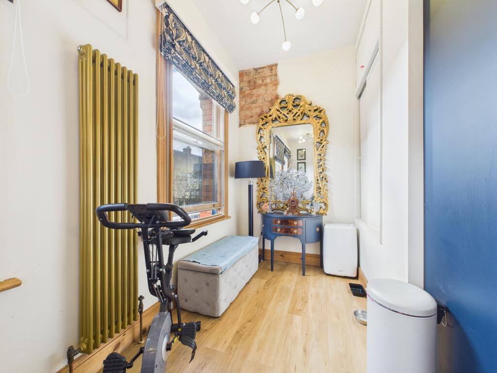 open plan lounge &amp; kitchen