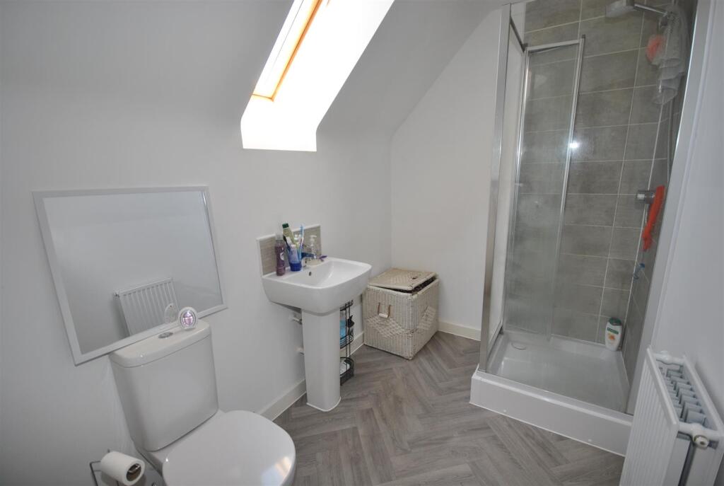 ENSUITE SHOWER ROOM