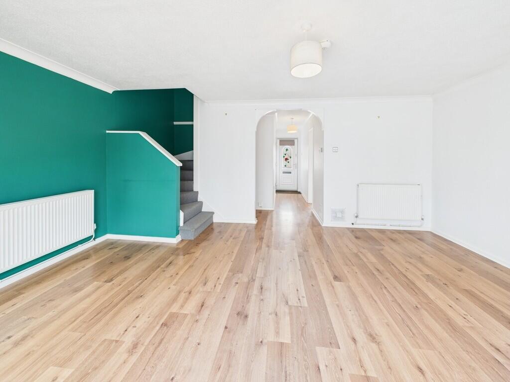 CAM02854G0-PR0355...