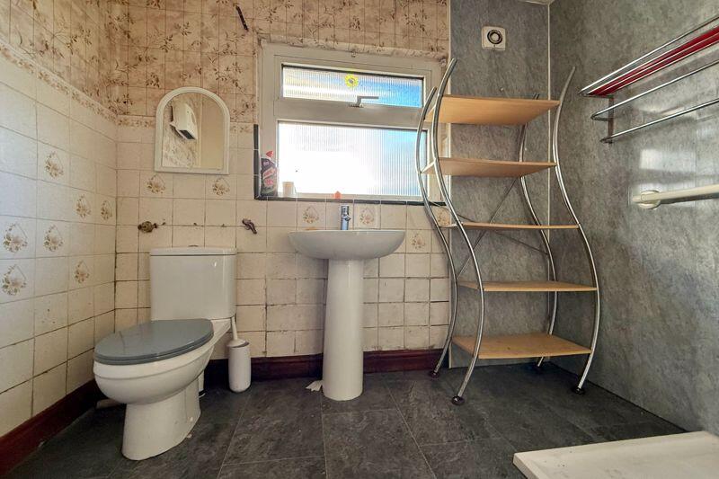 Bungalow Shower Room
