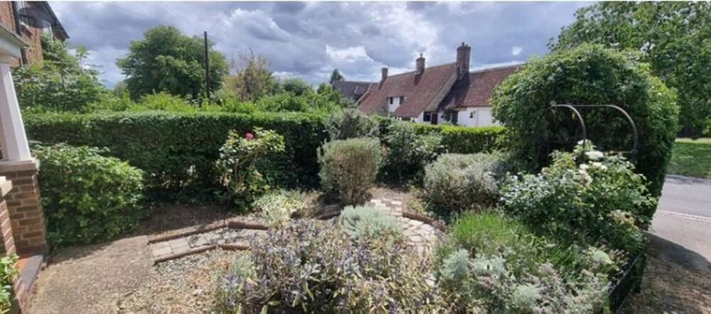 PHOTO-2025-08-24-11-02-05